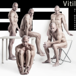 Composición con varias figuras repetidas de un hombre adulto desnudo con vitíligo, dispuestas sobre un fondo de franjas negras y blancas.