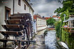 Molino de agua en el canal de Čertovka, en el barrio de Malá Strana de Praga.